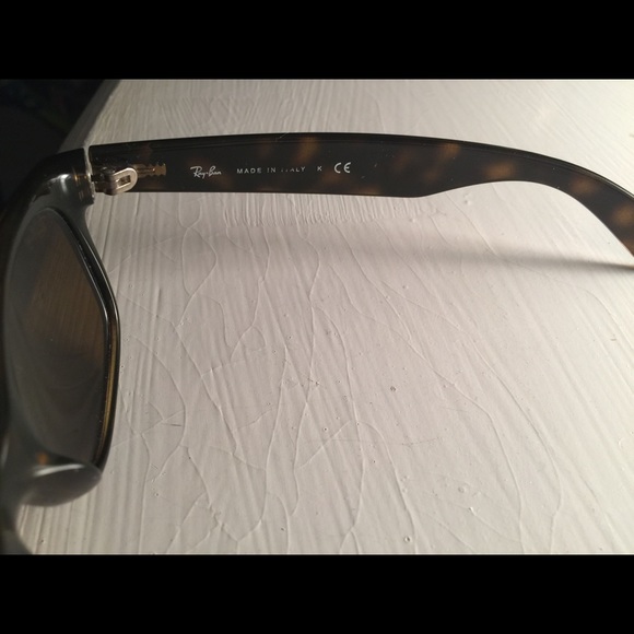 Ray ban