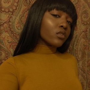 Meet your Posher, Michaela