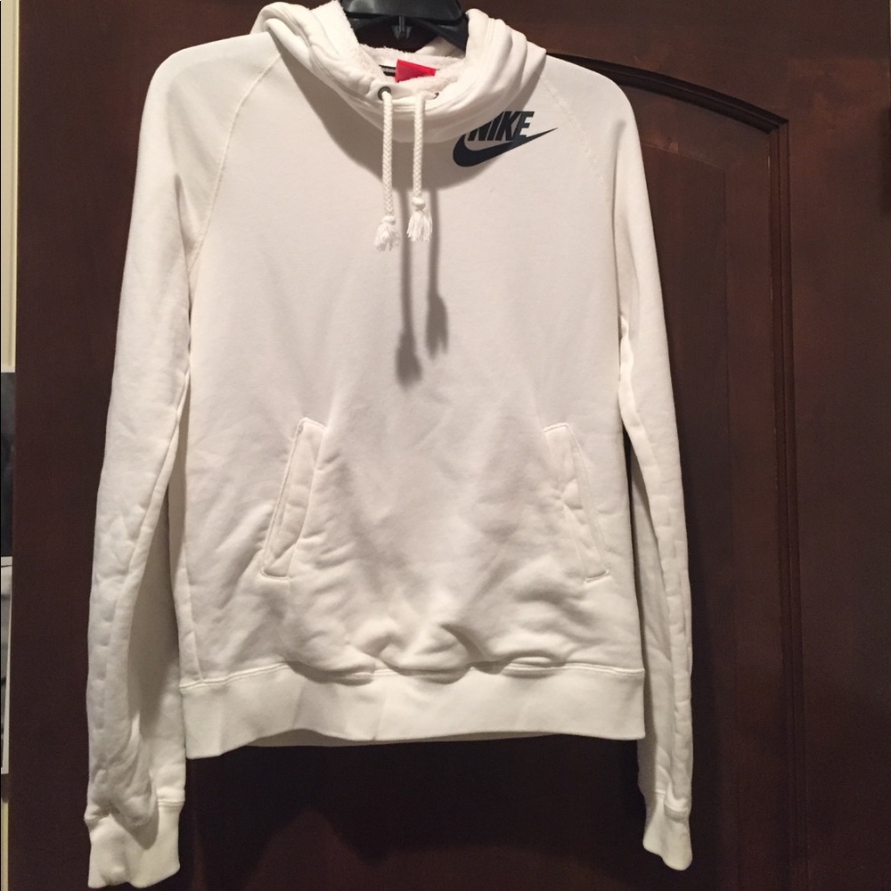 Relaxed fit Nike hoodie