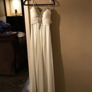 Decode White Prom Dress
