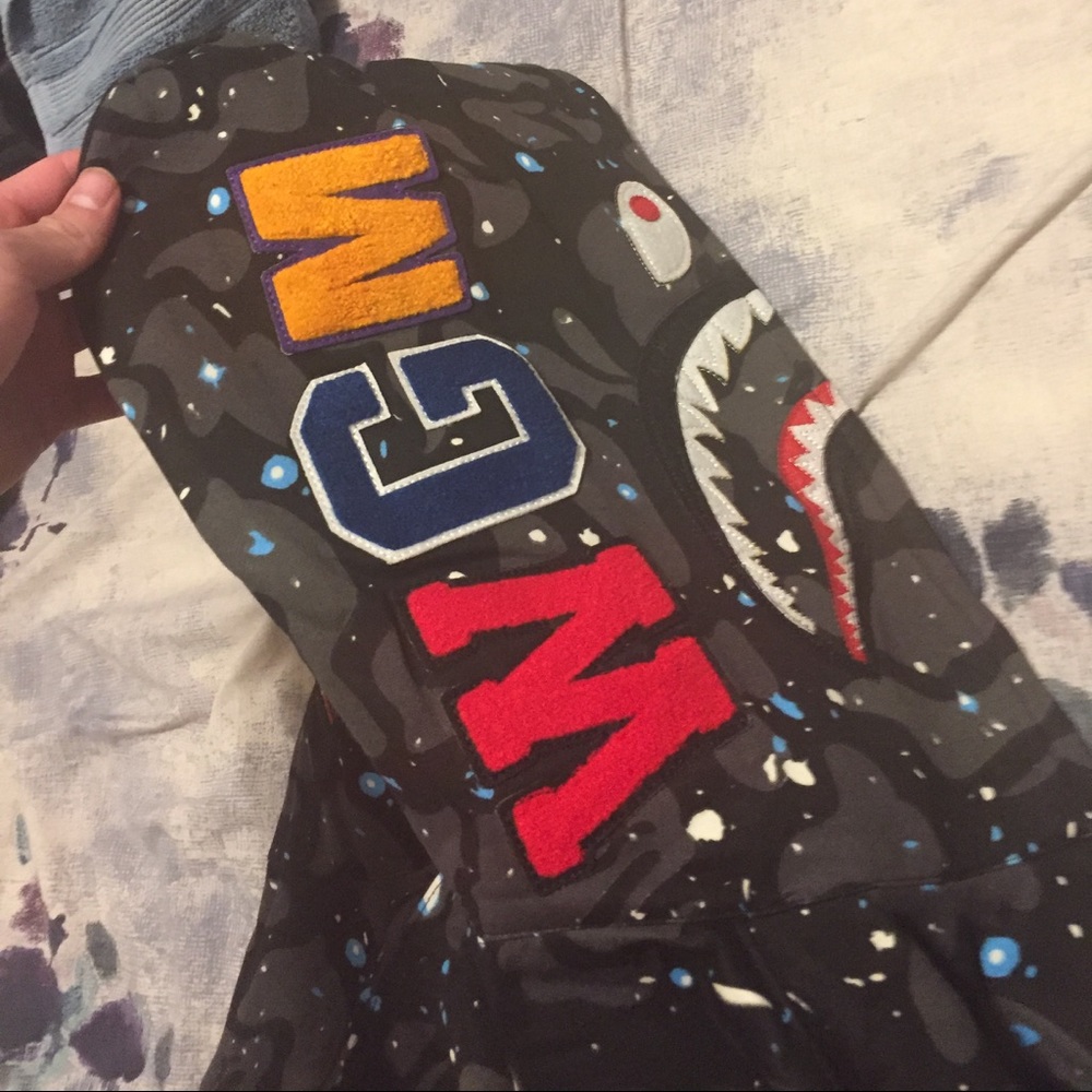 Bape space camp hoodie XL (Glow in the Dark)