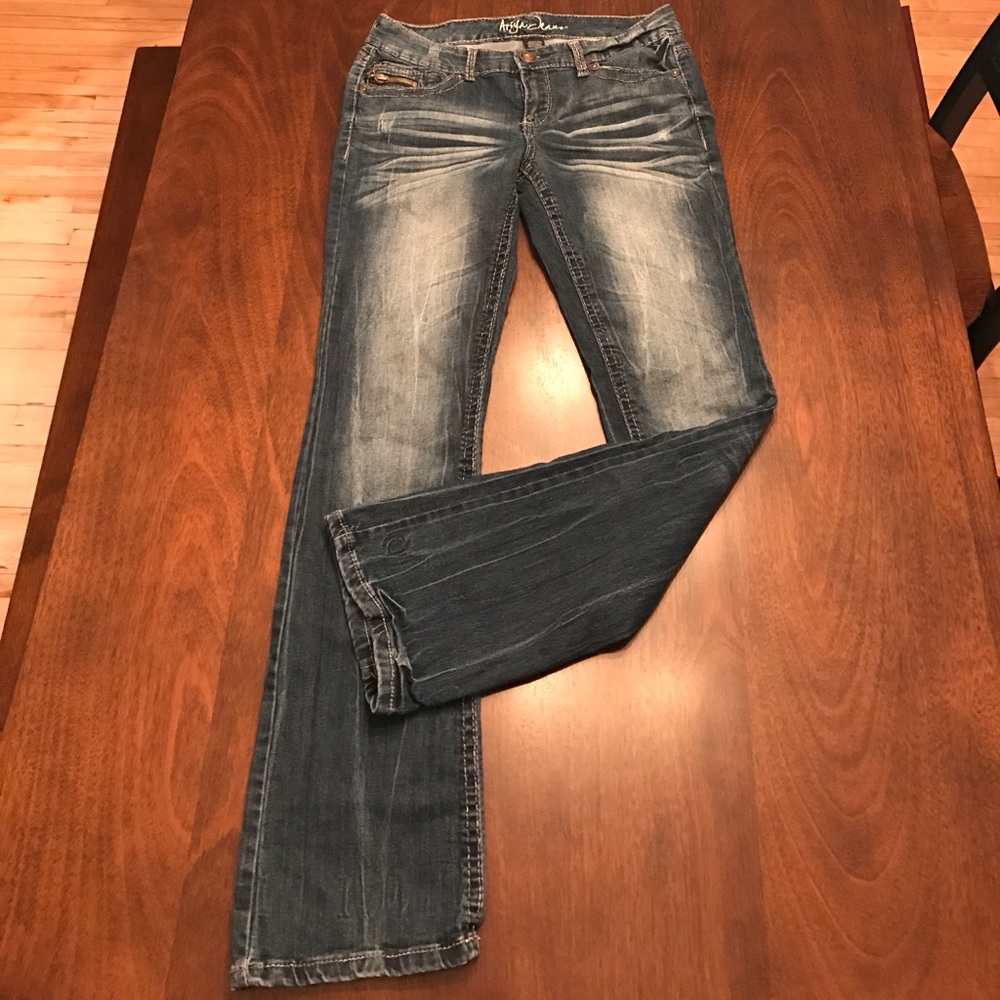 Ariya jeans