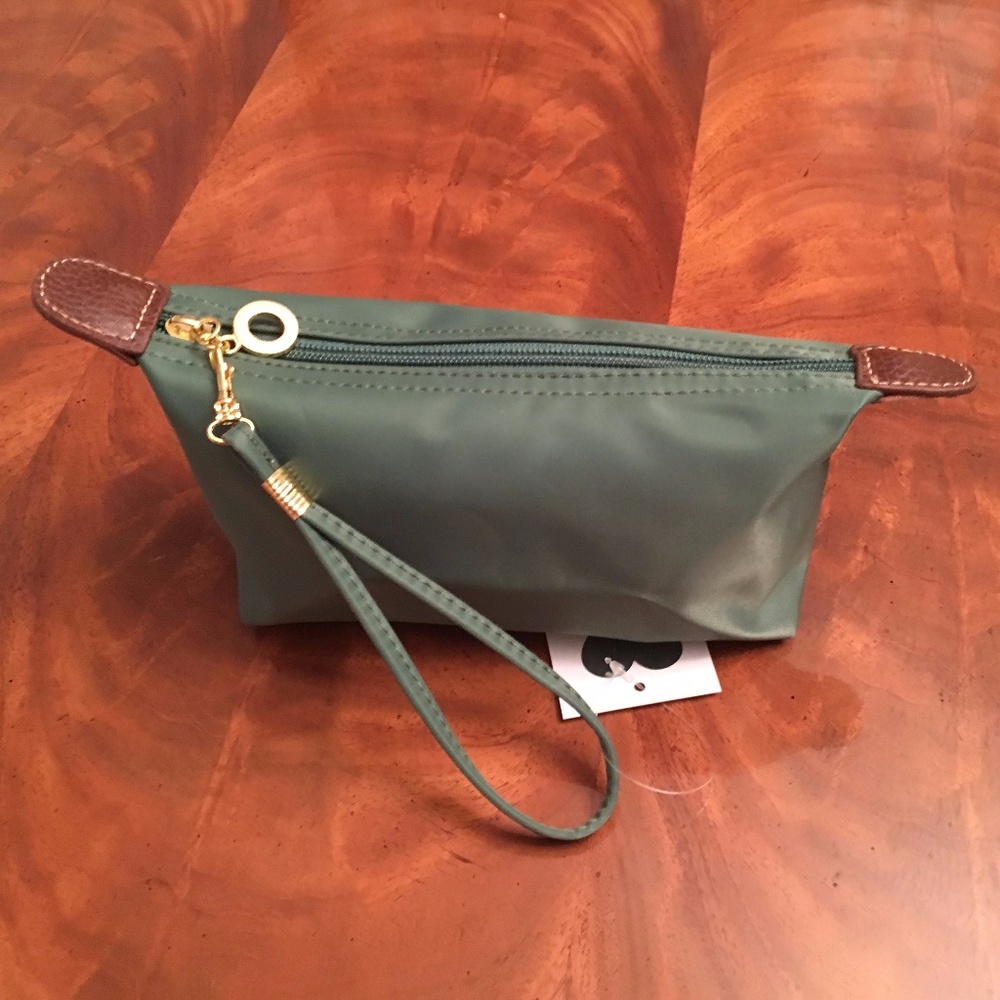 Cosmetics bag - Olive