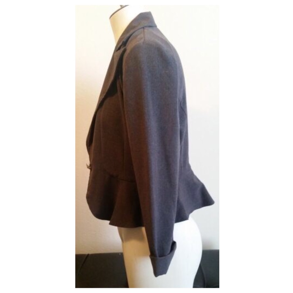 Peplum fit blazer