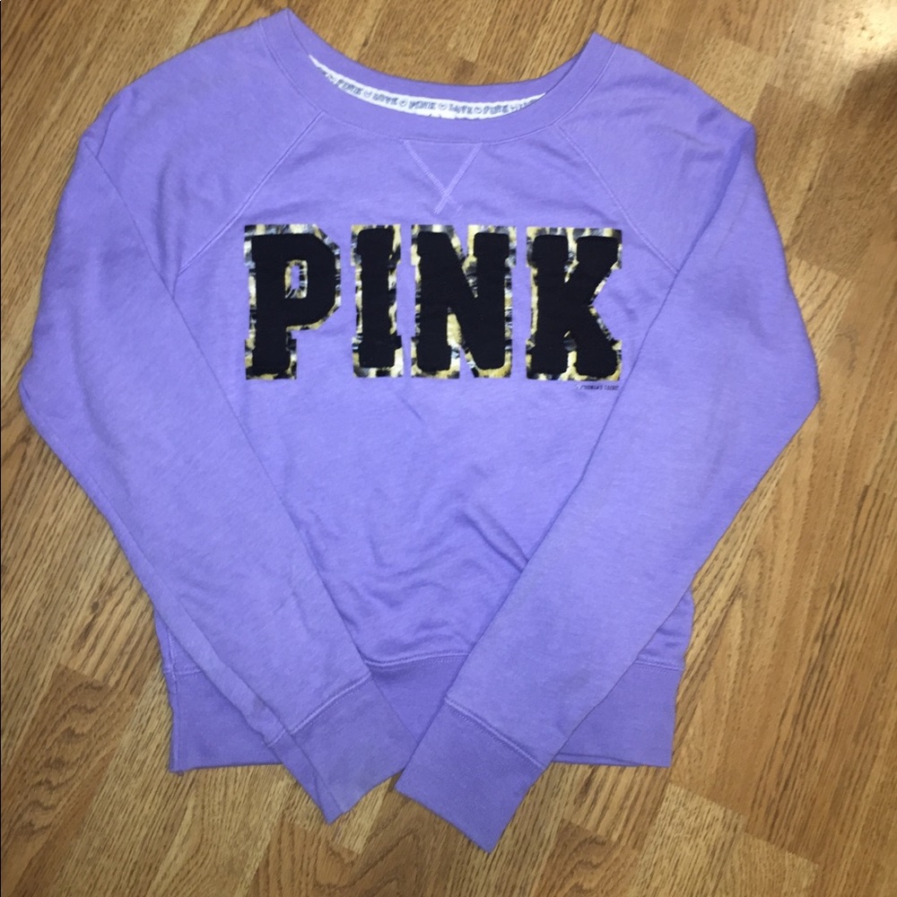 Victoria's Secret pink sweatshirt! 💜🔮💜