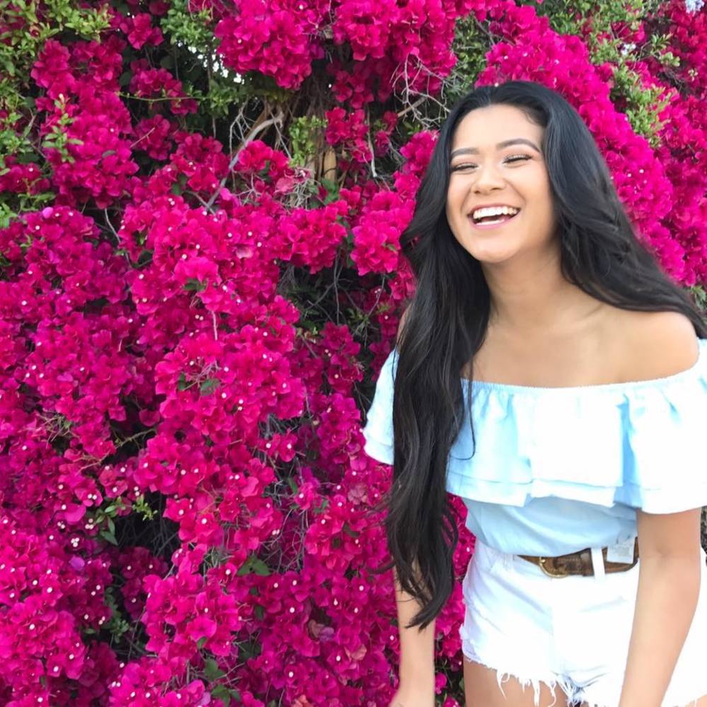 Meet your Posher, Leticia