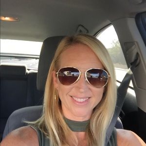 Meet your Posher, Jenn