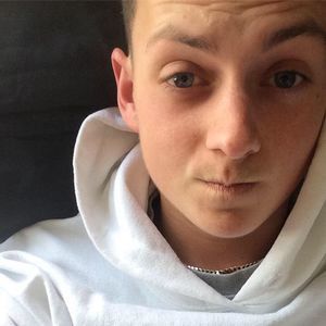 Meet your Posher, Aaron