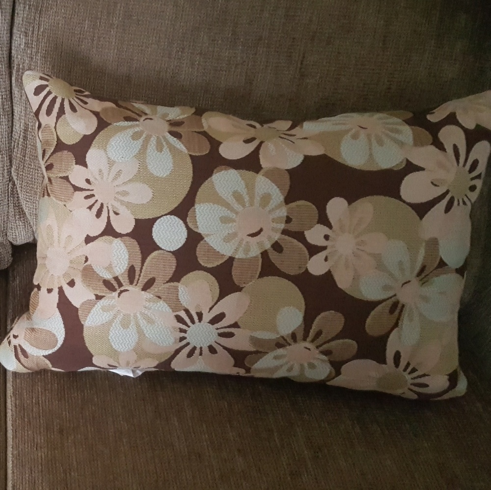 Bassett Throw Pillows