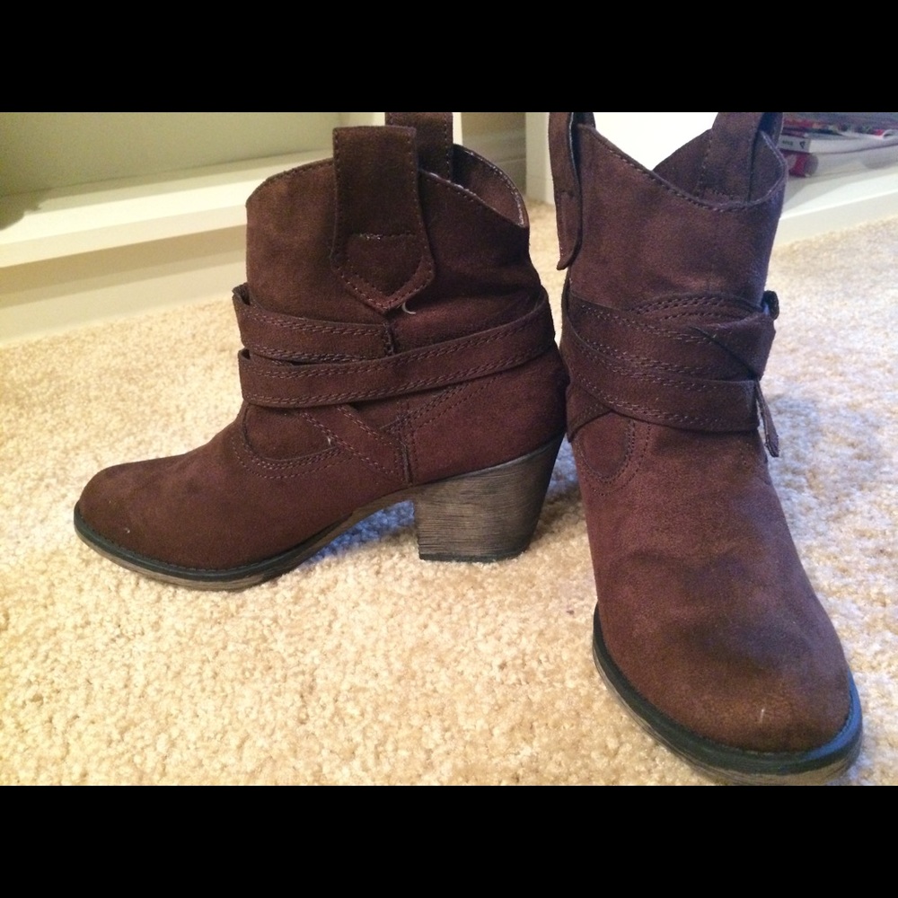 NWOT Rocket Dog Ankle Boots