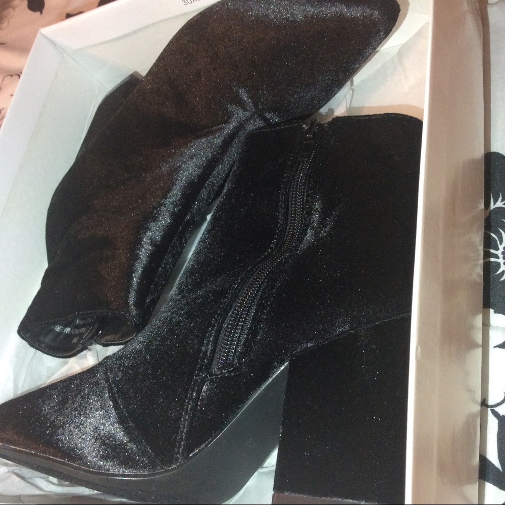 Steve Madden Black Velvet