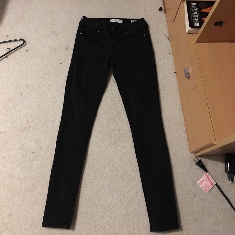 Black skinny jeans