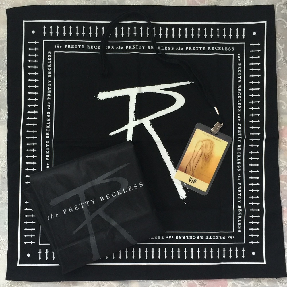 The Pretty Reckless VIP Collector's Items! 🎸🖤⚡️
