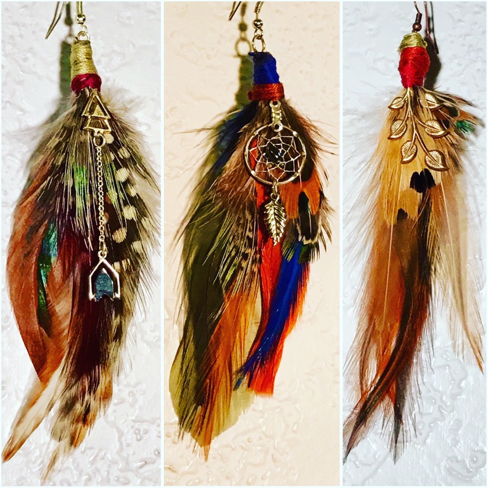 ‼️SOLD‼️Feather earrings