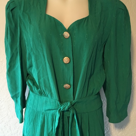 Vintage jumpsuit with cool button - Picture 2 of 2