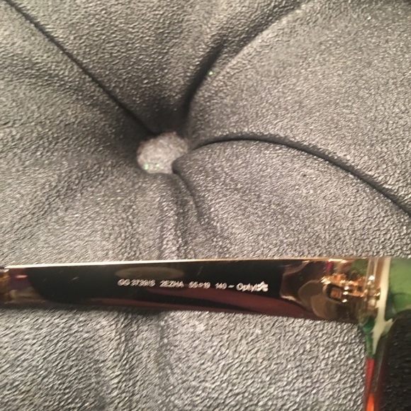 Gucci Flora sunglasses 😎 - Picture 6 of 8