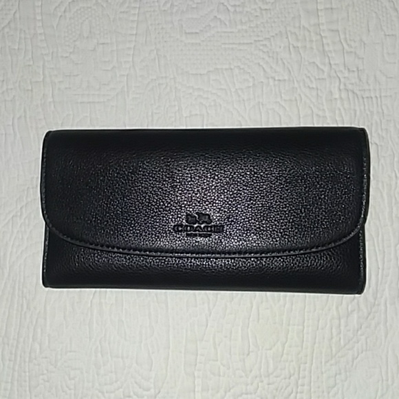 Coach Handbags - Coach Black Pebbled Leather Wallet