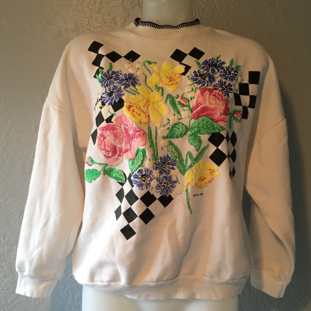 Vintage flower print sweater