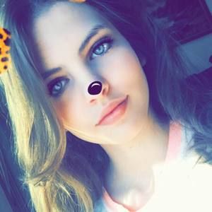 Meet your Posher, Alicia