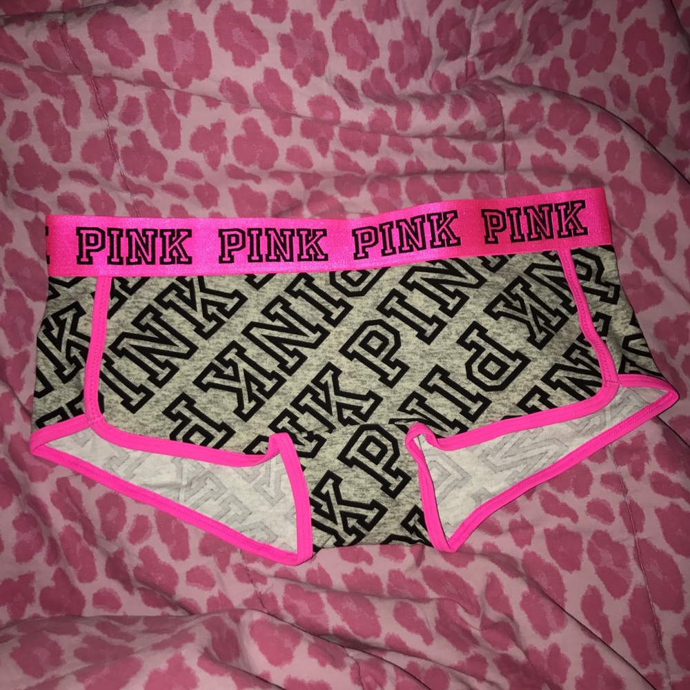 VS PINK LOGO Boyshorts