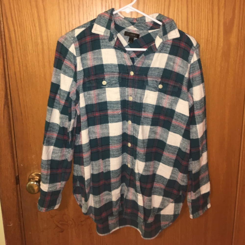 Jcrew Flannel// Button-Up