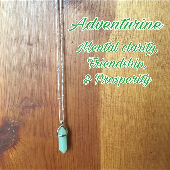 ❌CLEARANCE❌ Natural crystal pendant necklaces - Picture 6 of 8