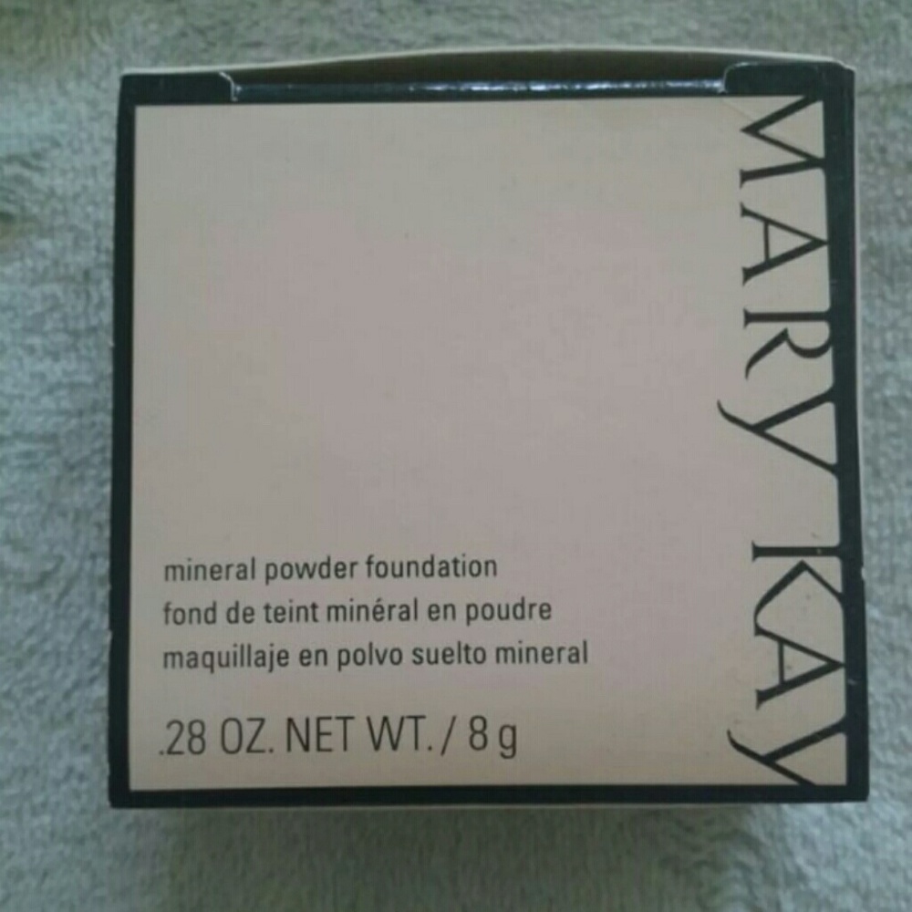 New Mary Kay Mineral Powder Foundation Bronze 1