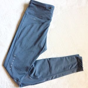 Nike Epic Lux Dri Fit full length Legging w/ Mesh