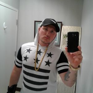 Meet your Posher, Corey