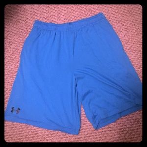 Underarmor men's shorts size Large