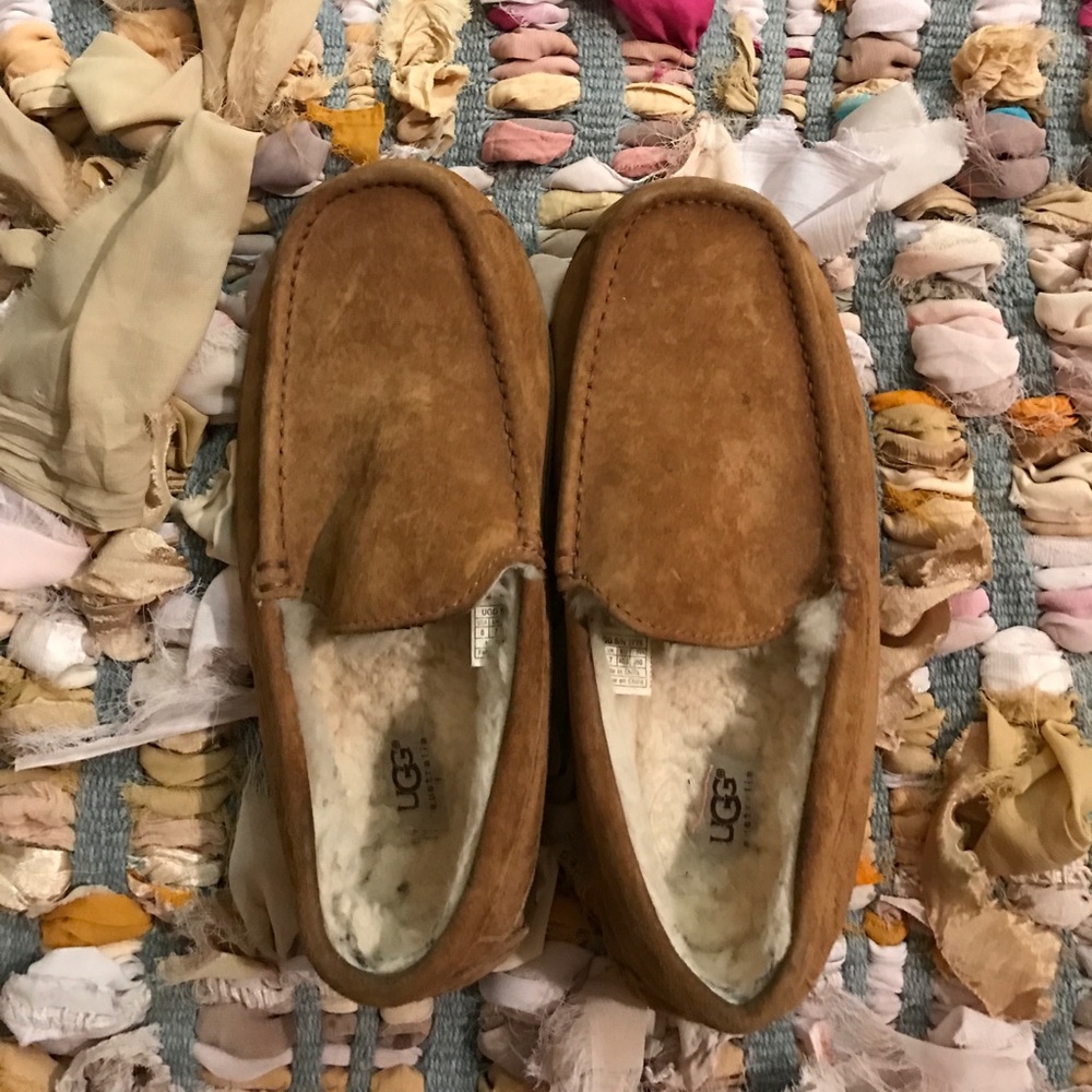 Ugg slip on slippers
