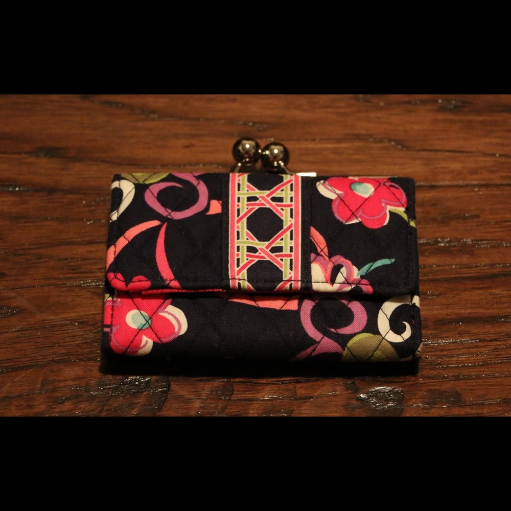 Vera Bradley Kisslock Wallet in Ribbons