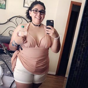 Meet your Posher, Adriana