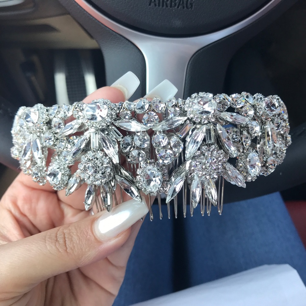 Headpiece - Picture 2 of 3
