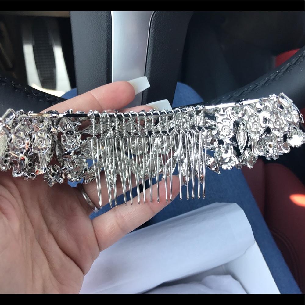 Headpiece - Picture 3 of 3