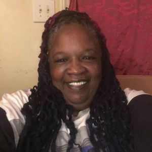 Meet your Posher, Denise