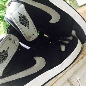 Air Jordan shadow ones