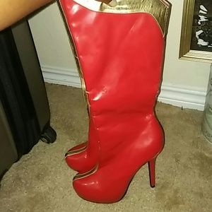 Ellie super hero boots: good condition, worn once