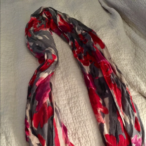 2 scarves. Multicolor with gray and light green - Picture 1 of 4