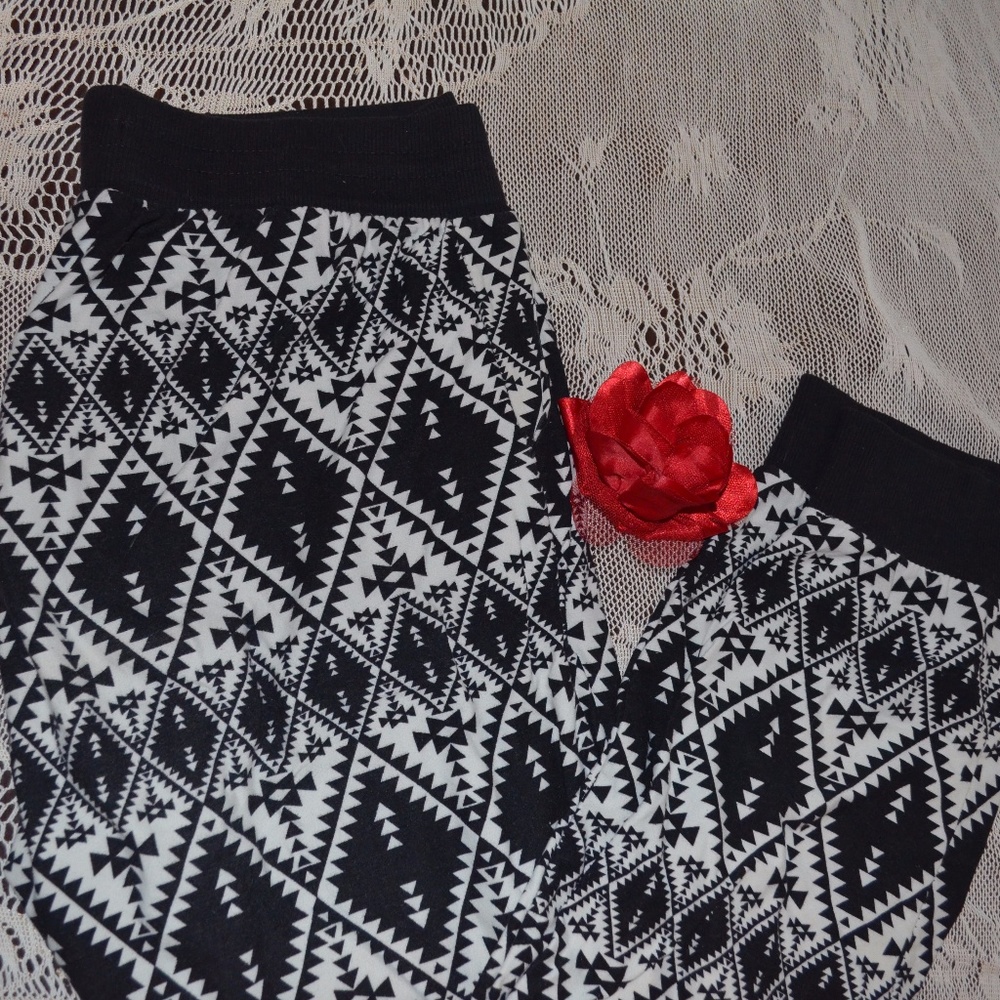 Black and White Printed Sweatpants