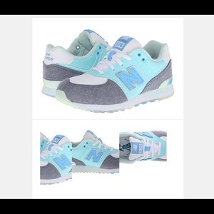 New balance casual shoes