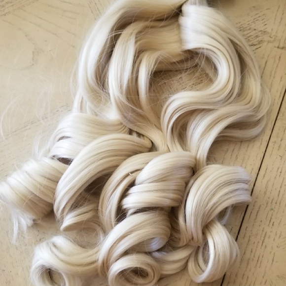 il_1080xN.1940958473_e5bt.jpg Platinum Blonde Full Head Clip In Extension #613