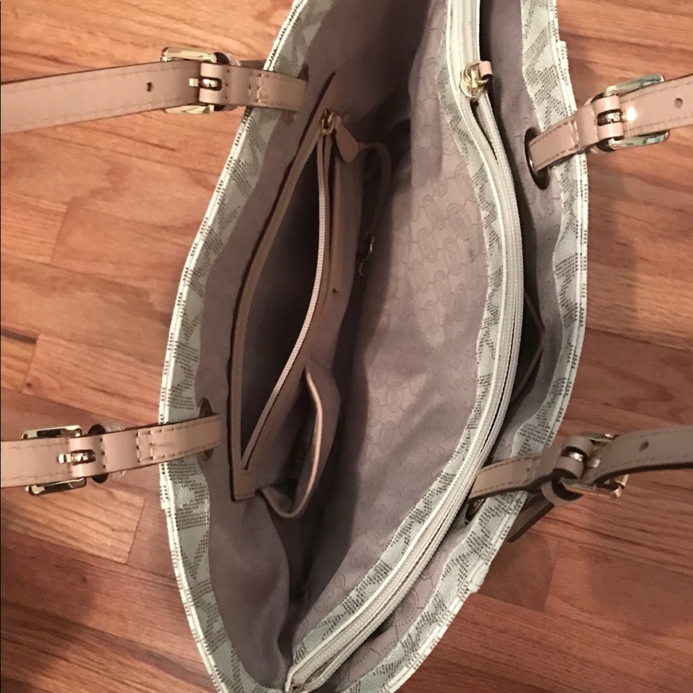 MK purse
