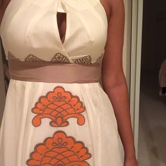 Gorgeous embroidered Anthro dress size 0 - Picture 4 of 6