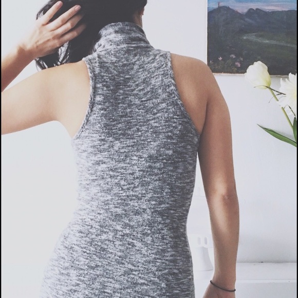 Heather Gray turtleneck dress - Picture 2 of 8