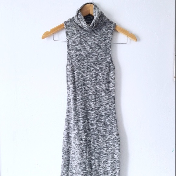 Heather Gray turtleneck dress - Picture 4 of 8