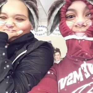 Meet your Posher, Elisa