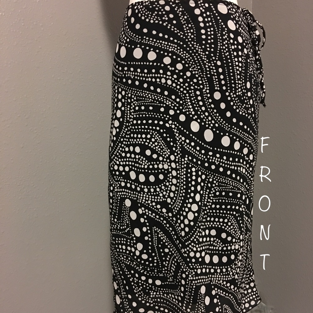 ♥️A Byer California skirt•Black/White•Size-L(10)♥️