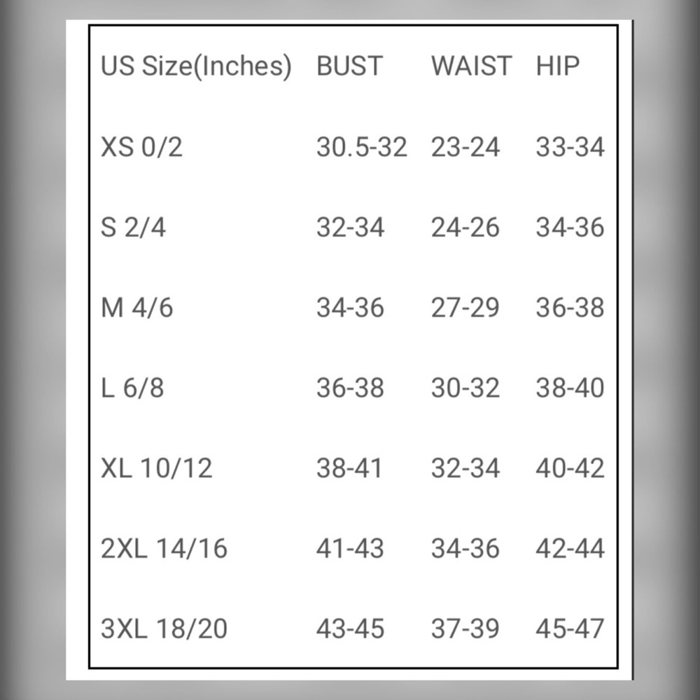 ✨The Andrea criss cross blouse - Picture 3 of 3