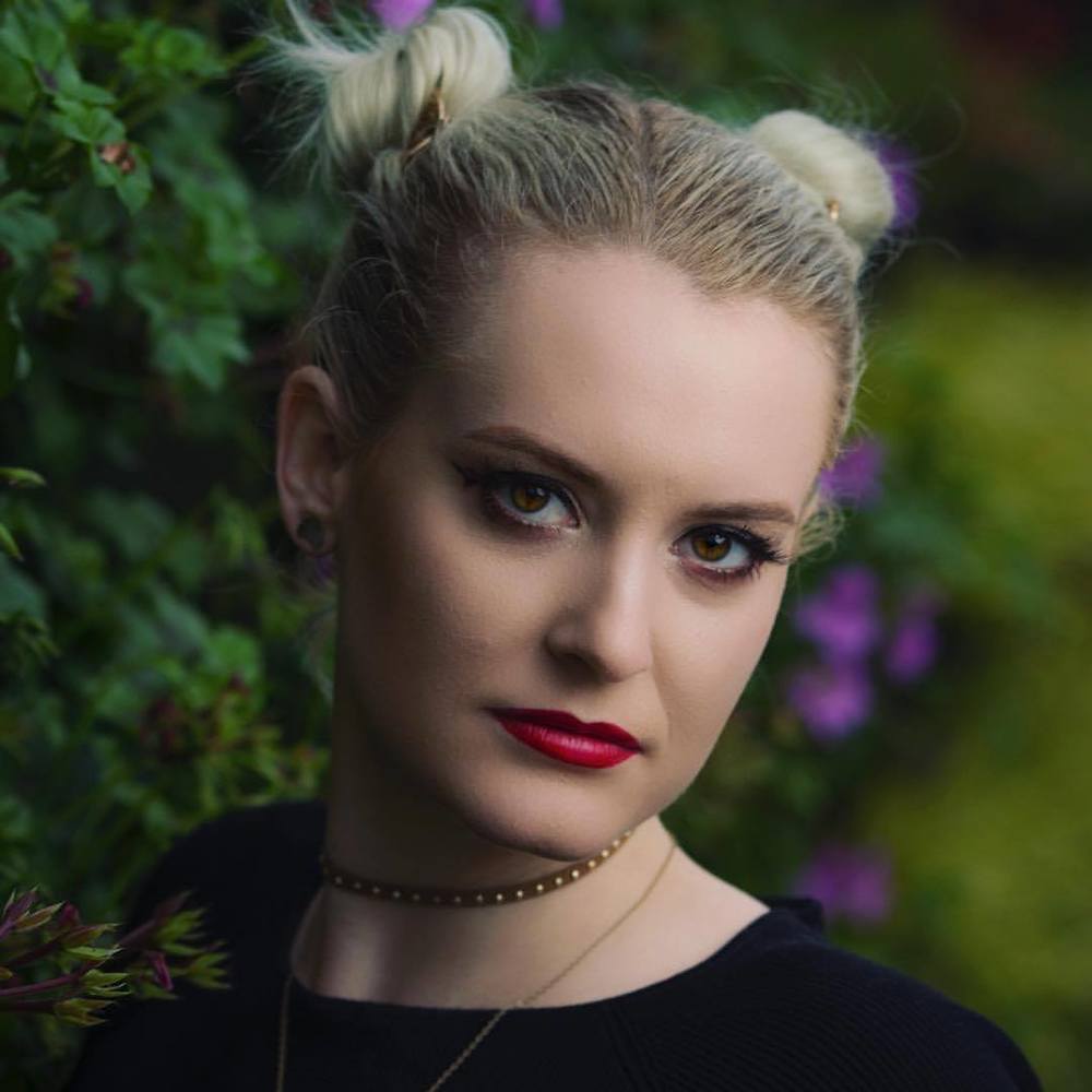 Meet your Posher, Hannah